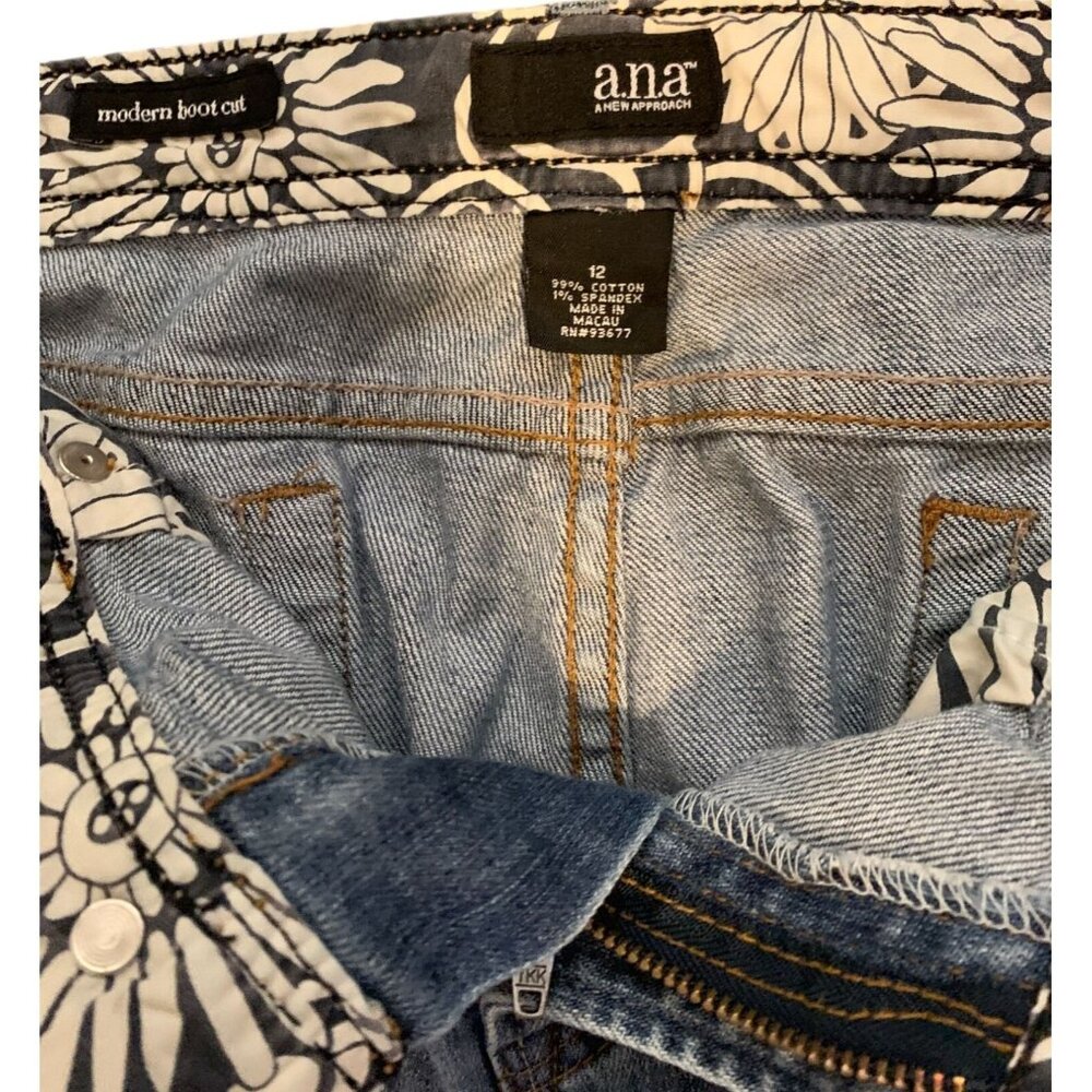 ANA Women's Jeans SZ 12 bootcut pre-owned